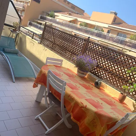 Relax Au Soleil - Avec Grande Terrasse - Proche De La 100 M Et Du Centre Appartamento *